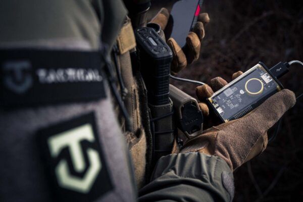 Akupank Tactical C4 Explosive 9600mAh 22.5W (kollane)
