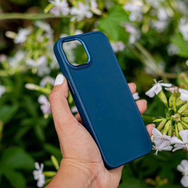 Ümbris Satin iPhone 13 6,1" (tumesinine)